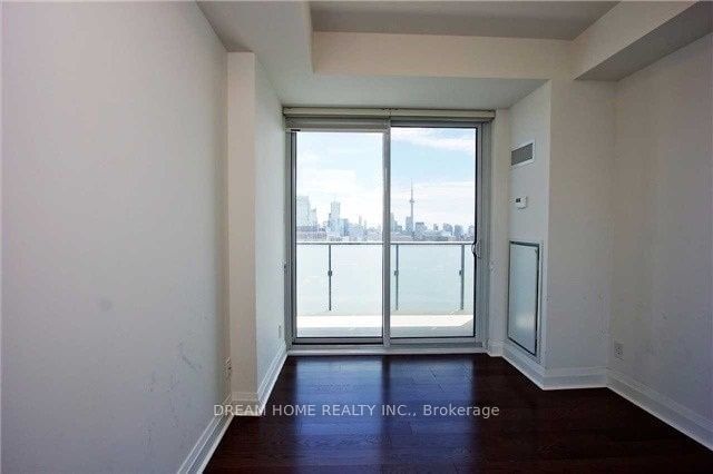 65 St Mary St, unit 2502 for rent