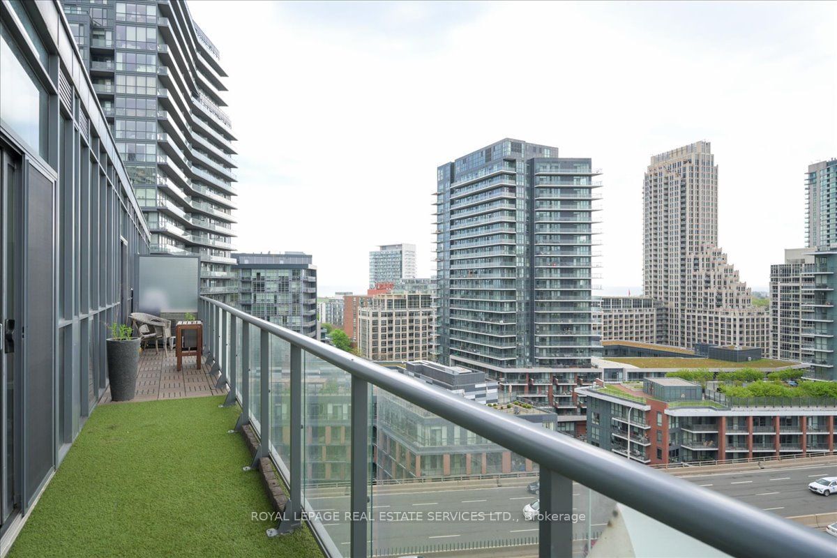 169 Fort York Blvd, unit PH-08 for rent