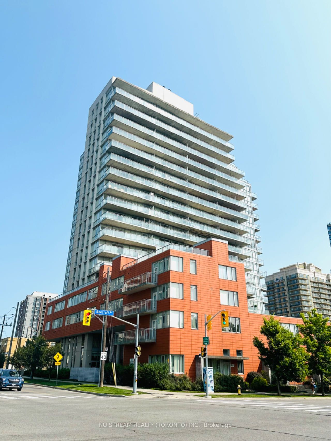 30 Canterbury Pl, unit 1701 for rent