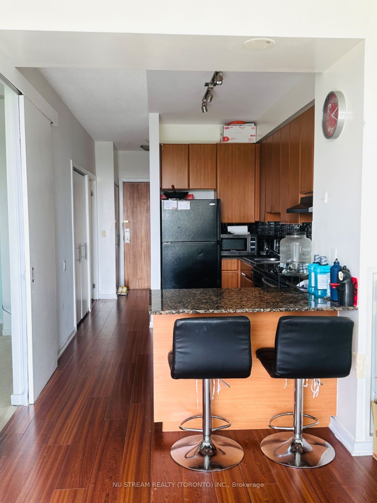 30 Canterbury Pl, unit 1701 for rent