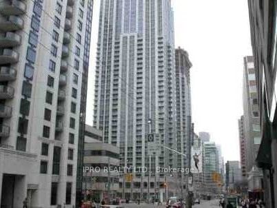 763 Bay St N, unit 4809 for rent