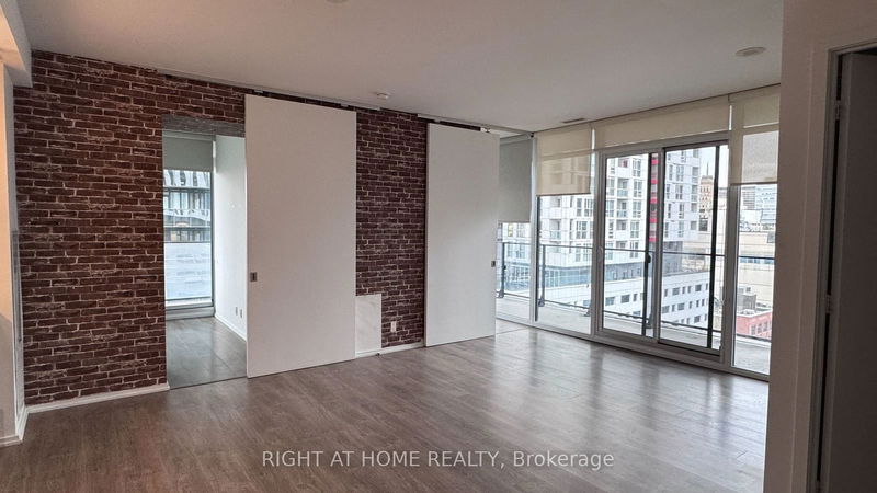 125 Peter St, unit 1108 for rent