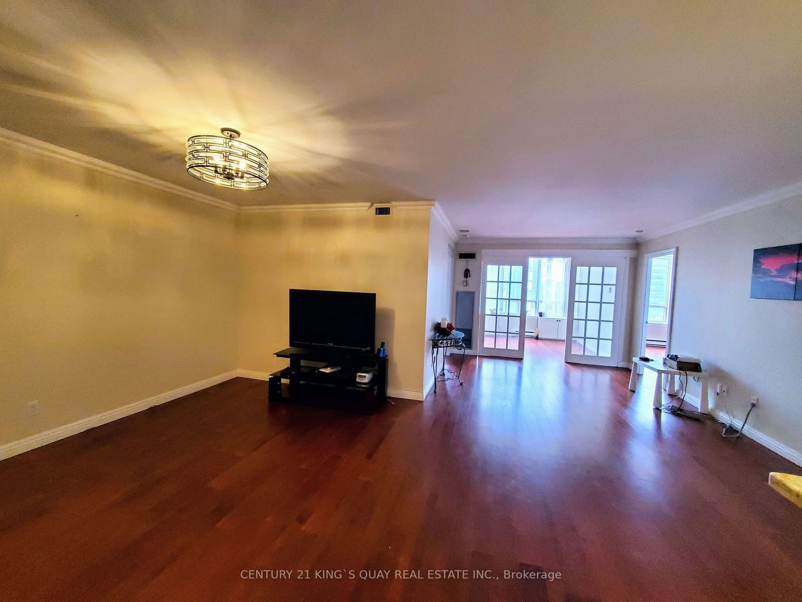 30 Greenfield Ave, unit 2307 for rent