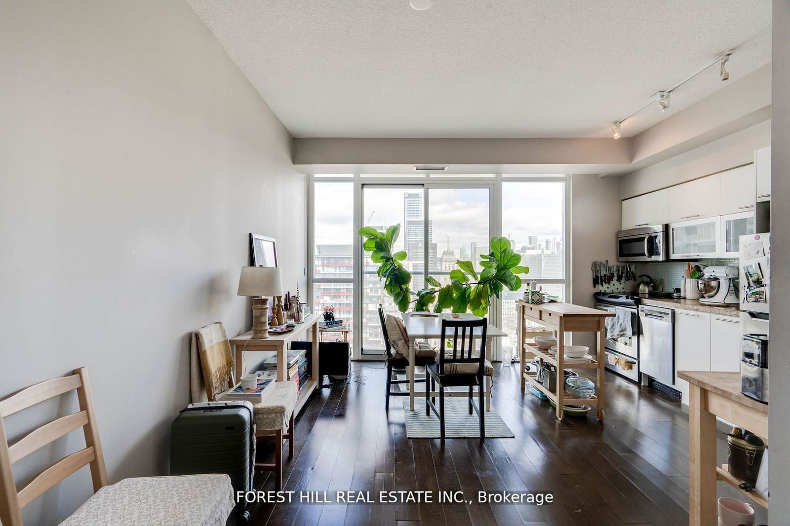 126 Simcoe St, unit 2607 for sale