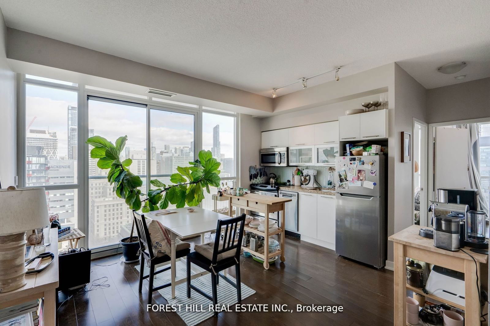 126 Simcoe St, unit 2607 for sale