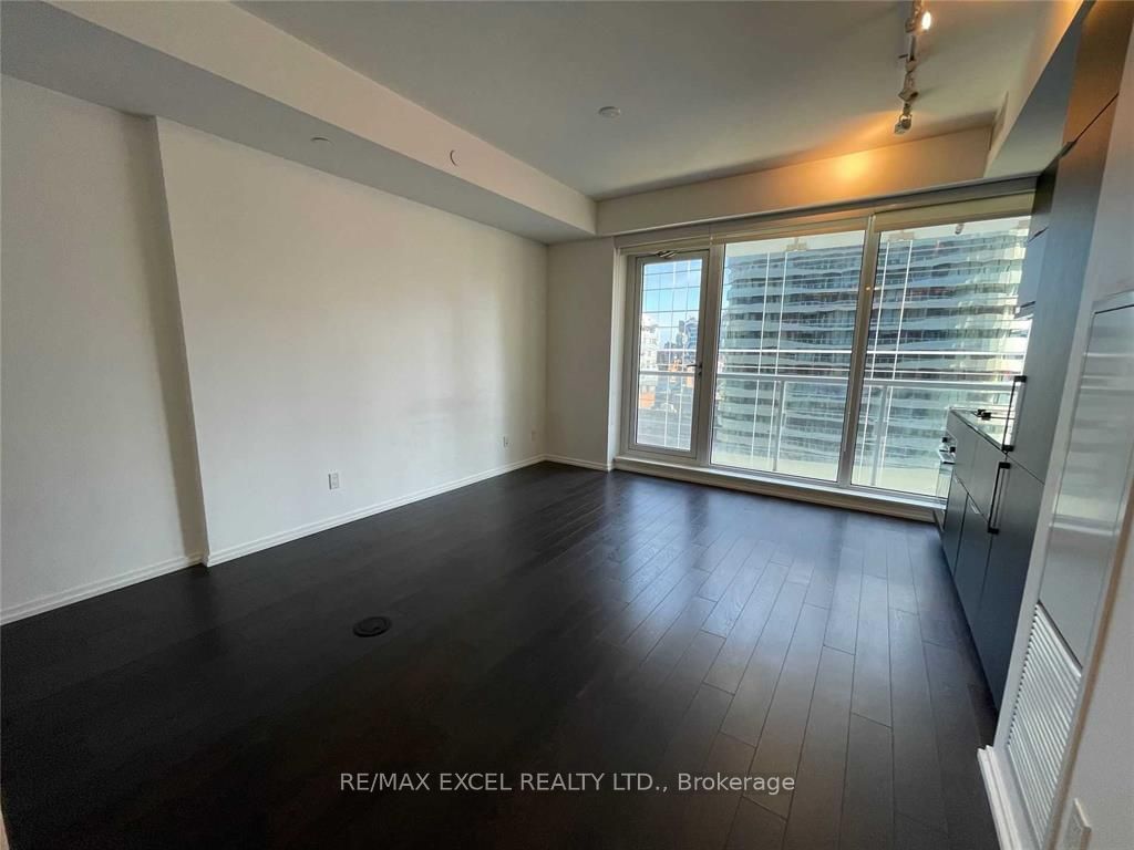 197 Yonge St, unit 1708 for rent