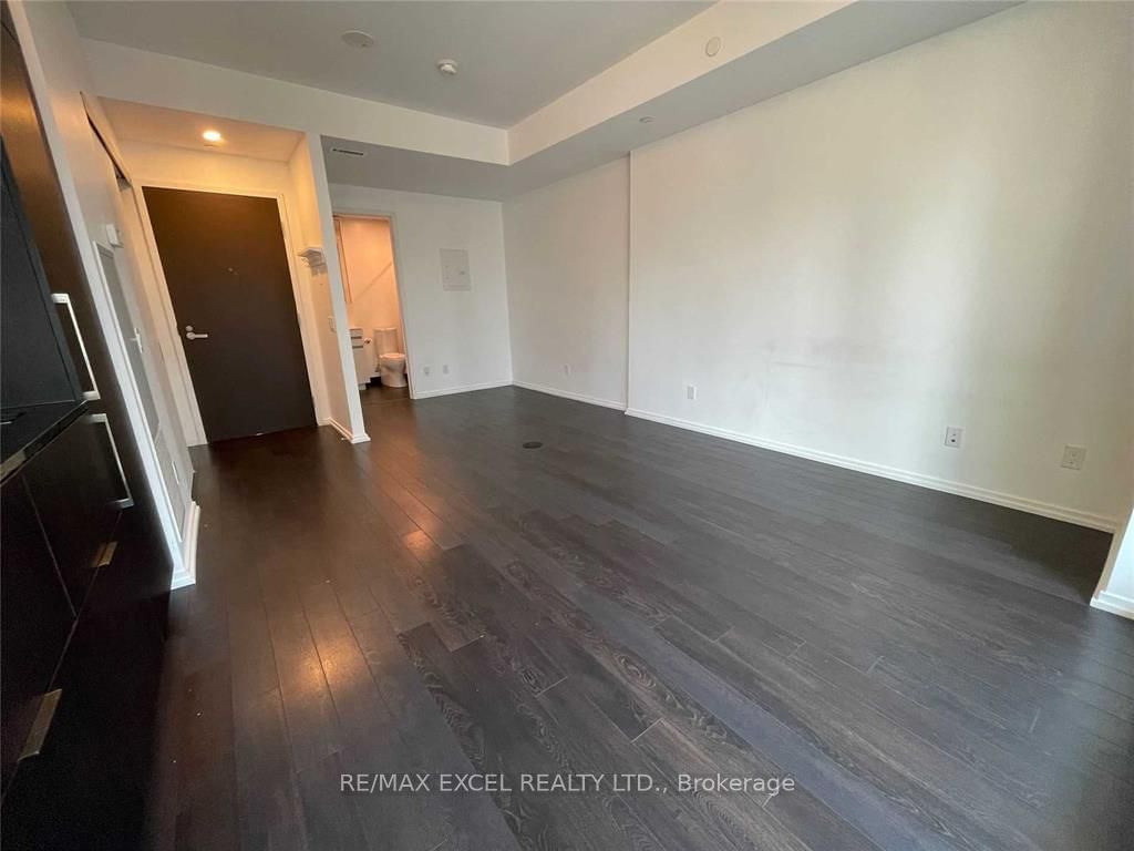 197 Yonge St, unit 1708 for rent