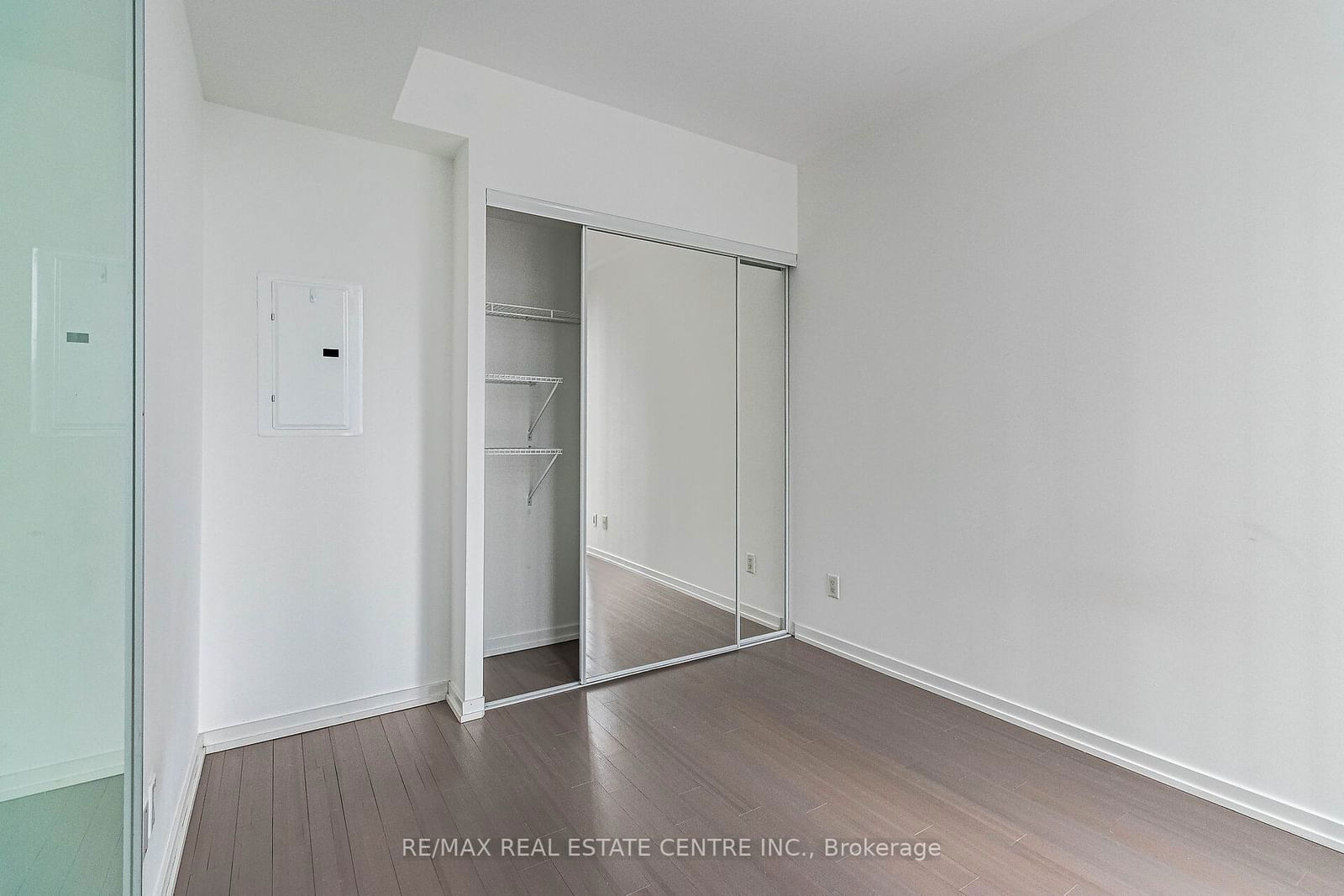 101 Peter St, unit 1206 for sale