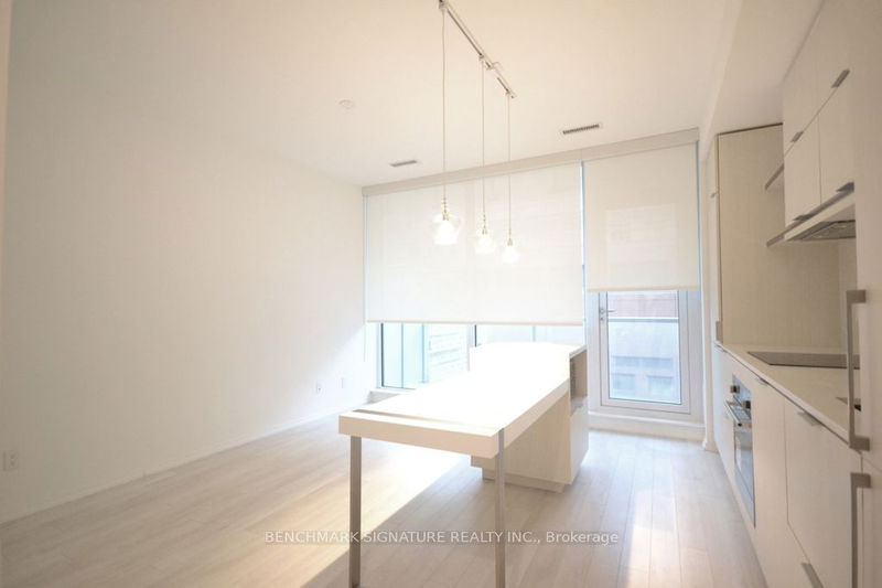 197 Yonge St, unit 1103 for rent