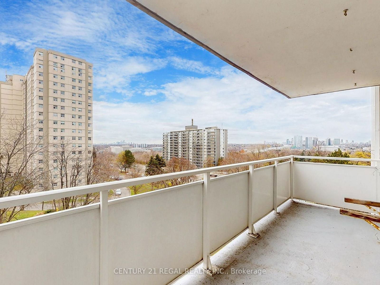 10 Parkway Forest Dr, unit 505 for sale