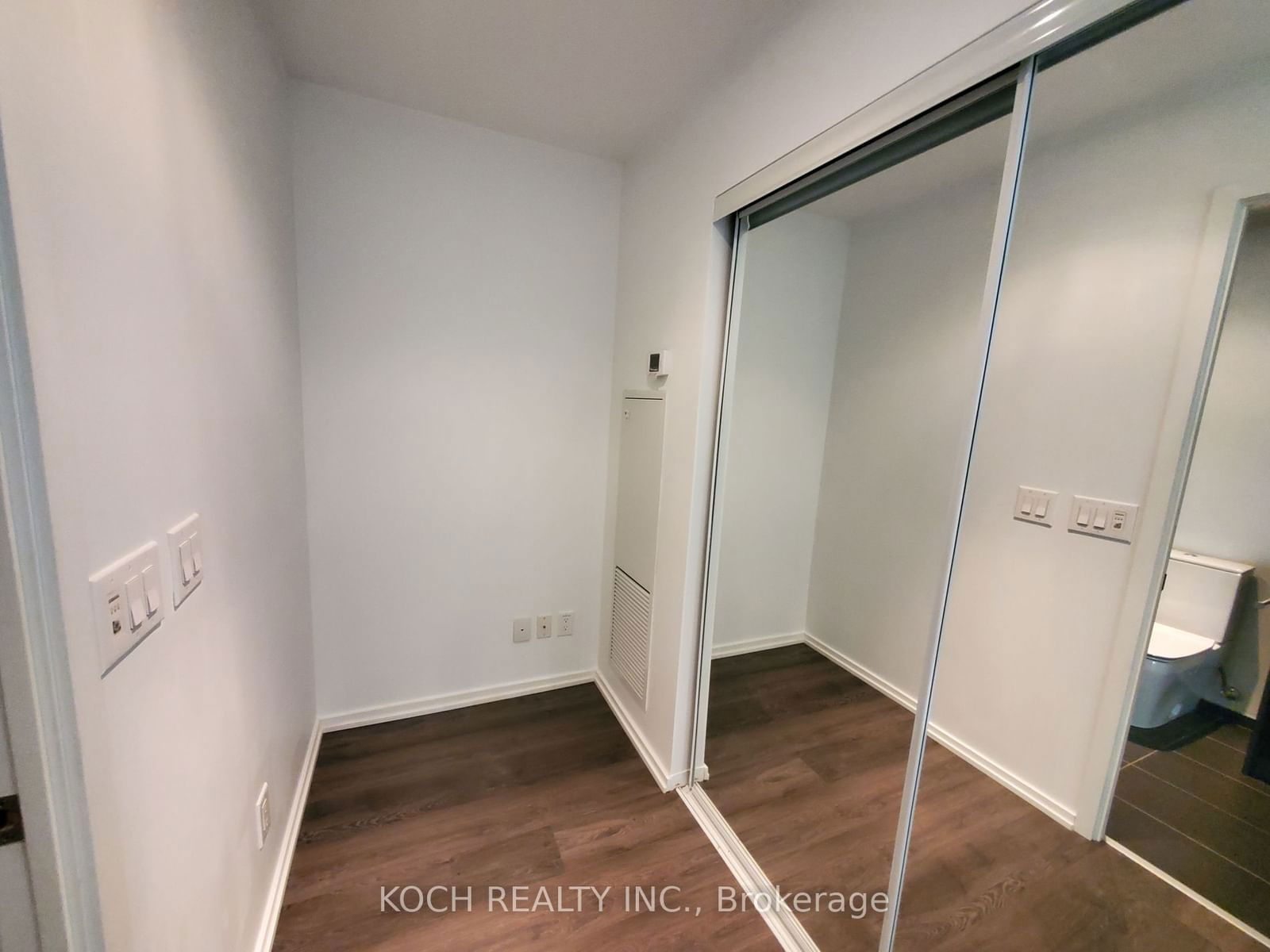 70 Temperance St, unit 5001 for rent