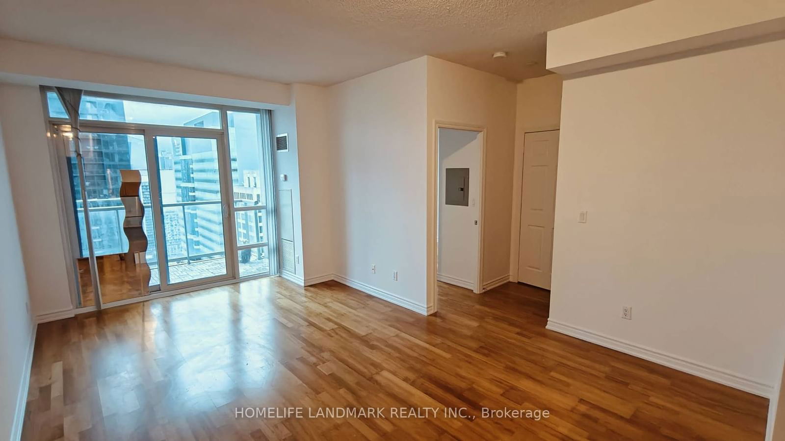 761 Bay St, unit 3207 for rent