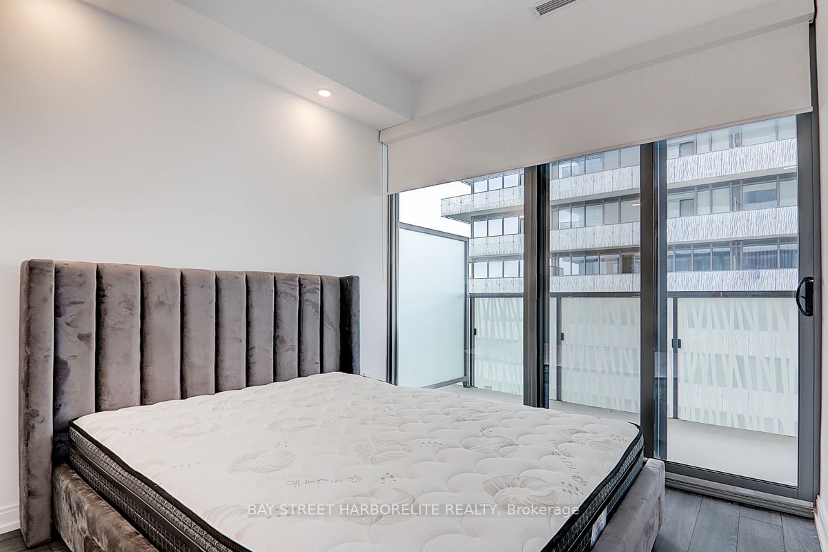 50 Charles St E, unit 4507 for rent