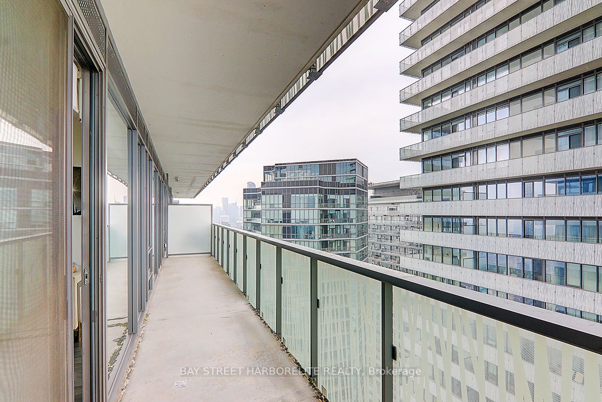 50 Charles St E, unit 4507 for rent