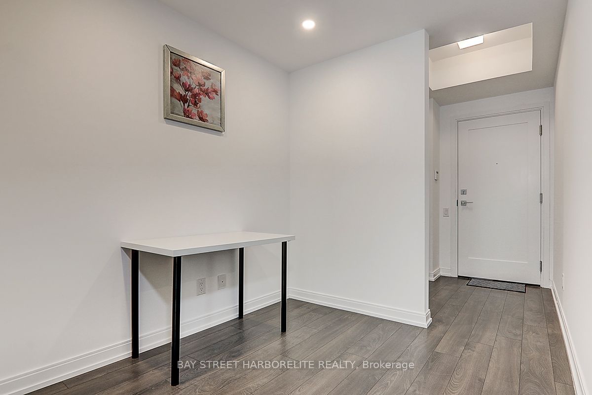 50 Charles St E, unit 4507 for rent