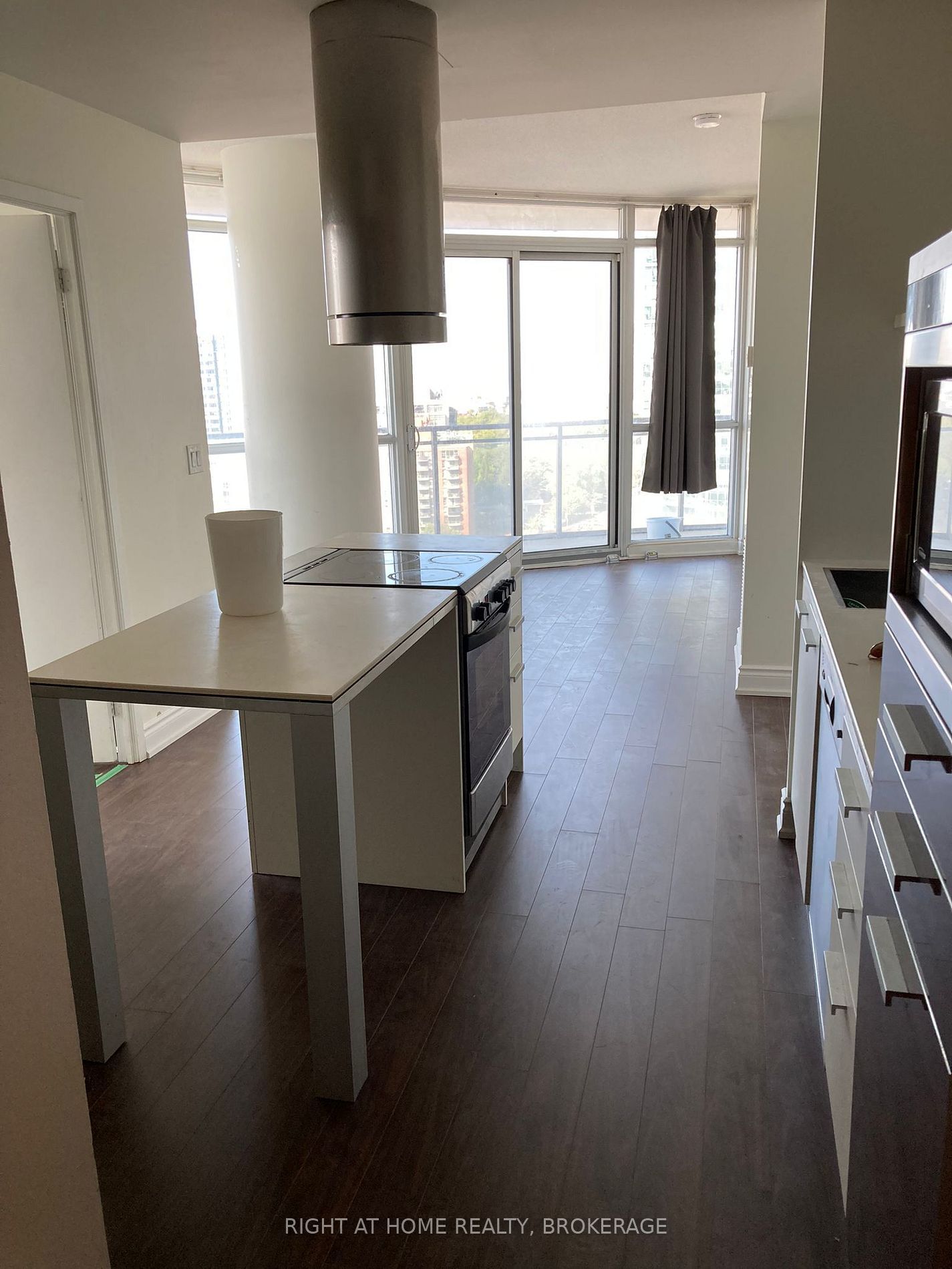 38 Dan Leckie Way S, unit 2201 for rent