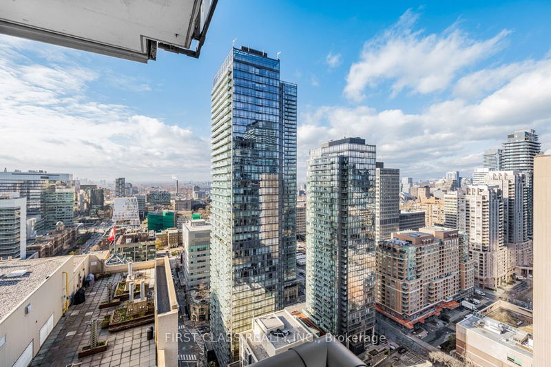 15 Grenville St, unit 2905 for sale