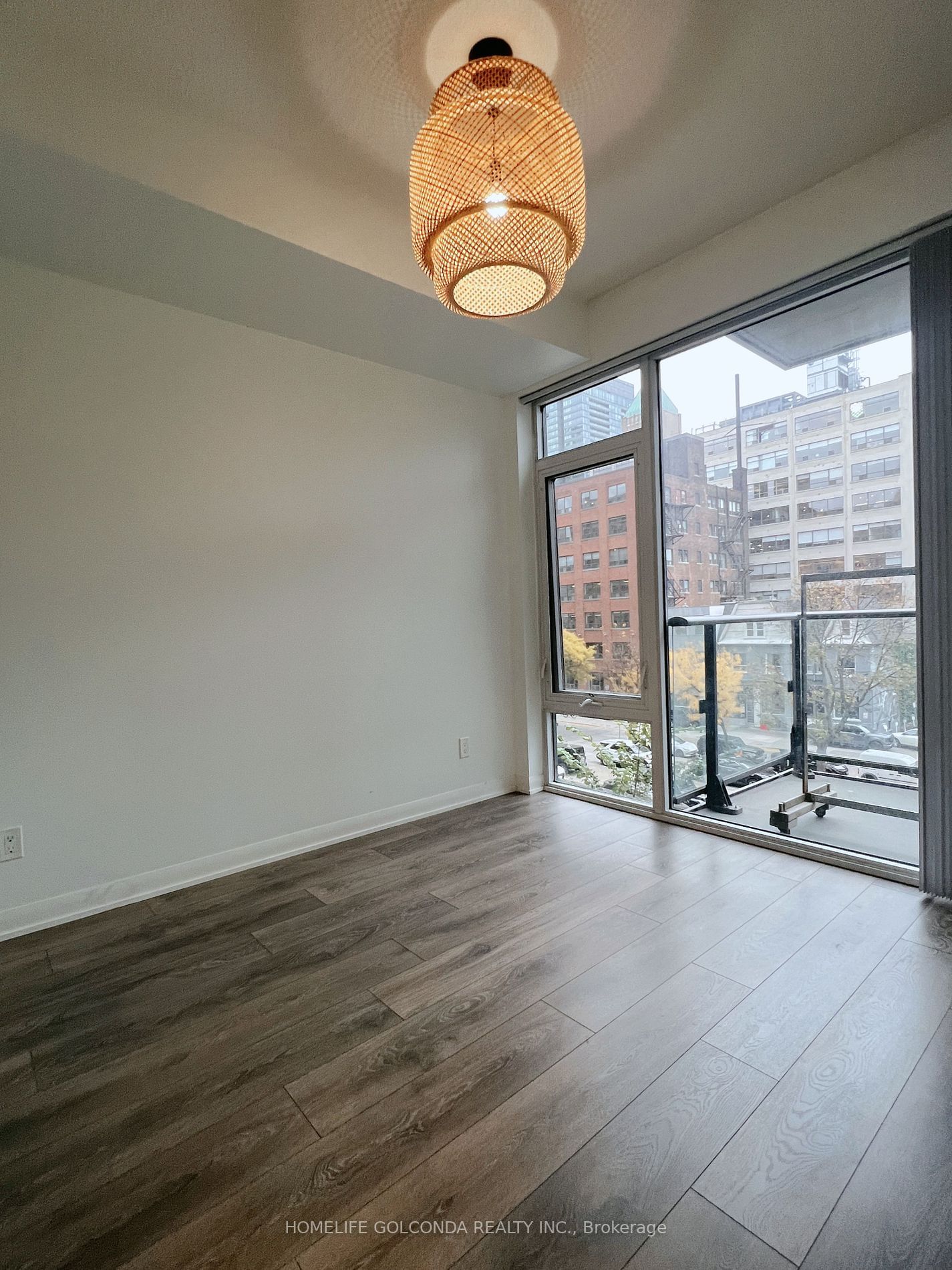 435 Richmond St W, unit 308 for rent