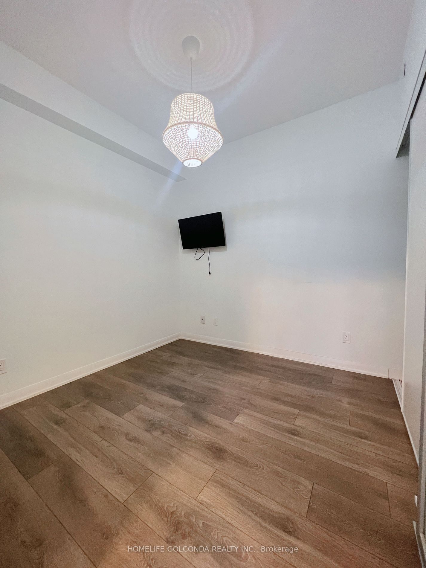 435 Richmond St W, unit 308 for rent