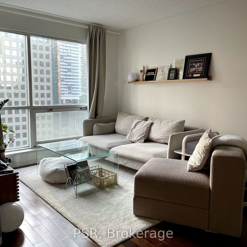 10 Queens Quay W, unit 1509 for rent