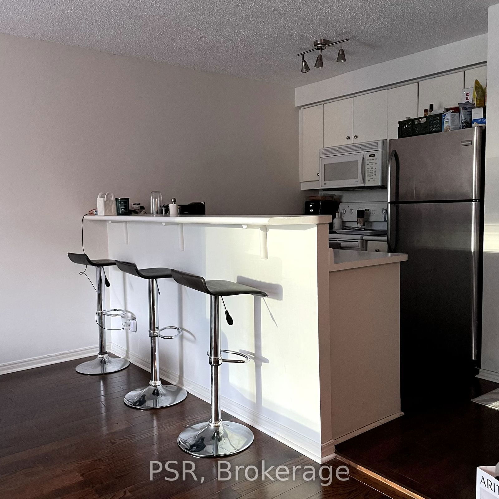 10 Queens Quay W, unit 1509 for rent