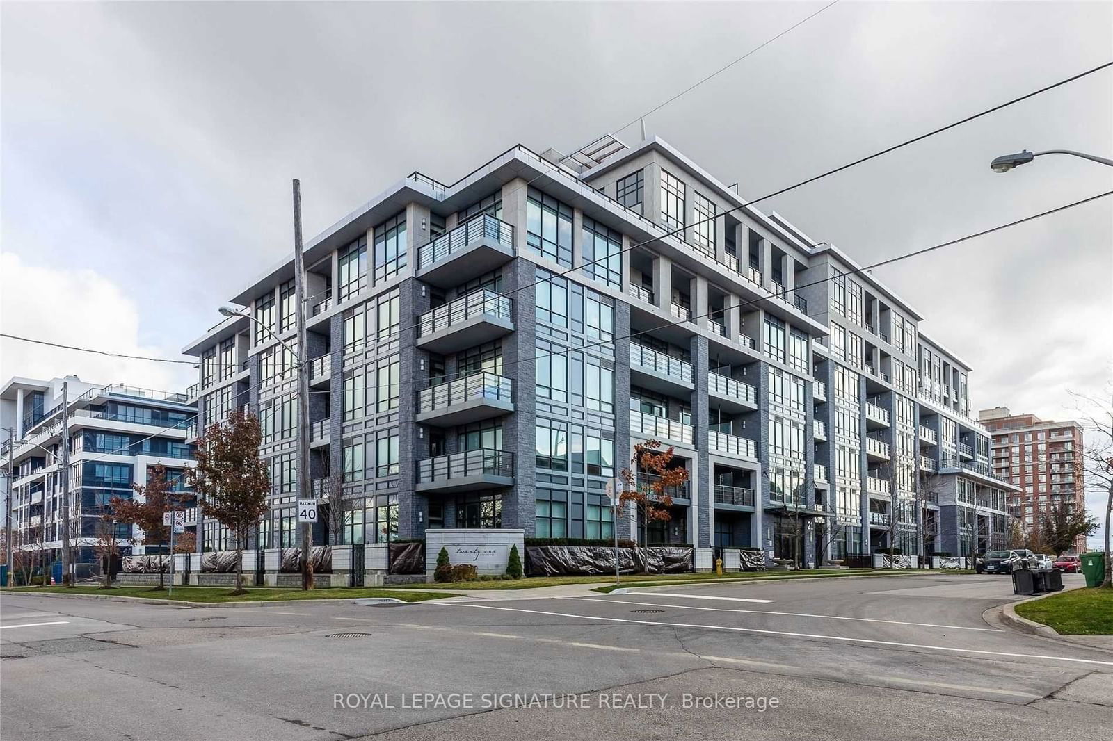 Twenty One Clairtrell Condos, North York, Toronto