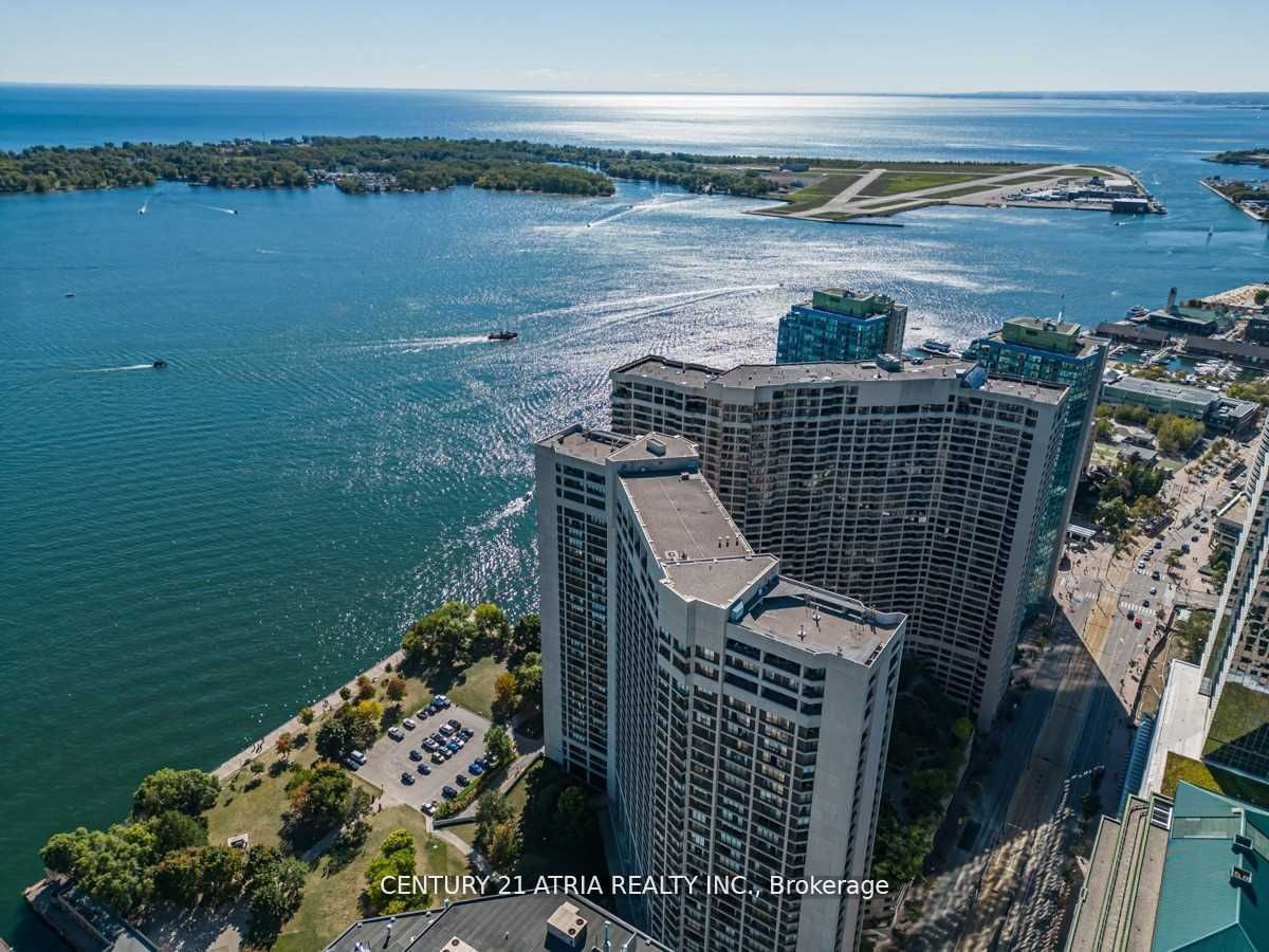 Harbourside, Downtown, Toronto