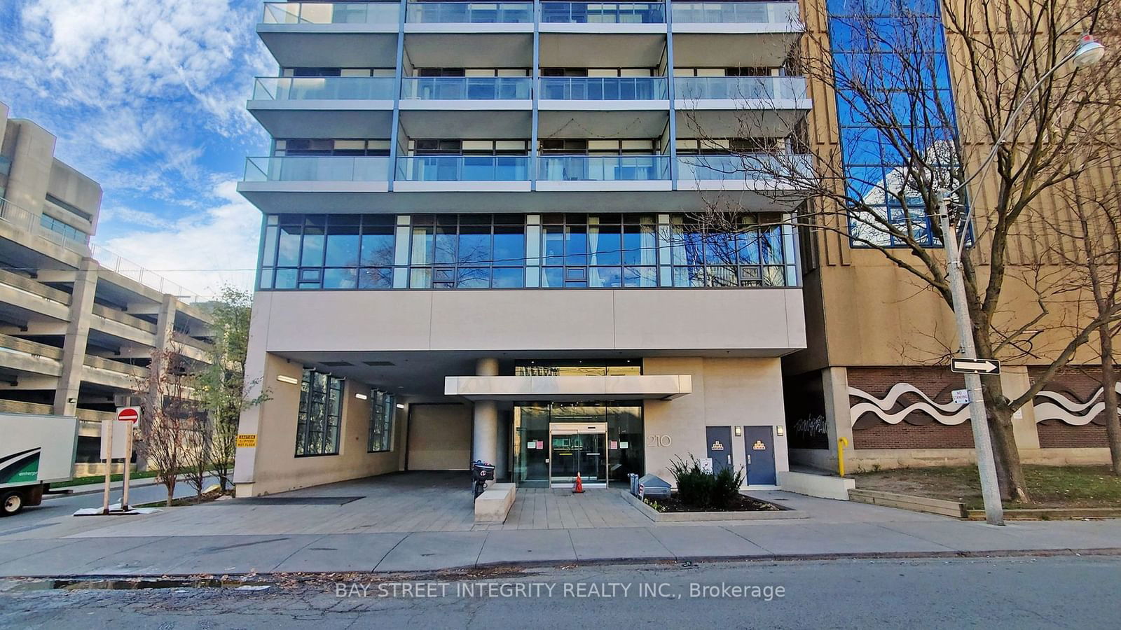 No 210 Residences on Simcoe, Downtown, Toronto