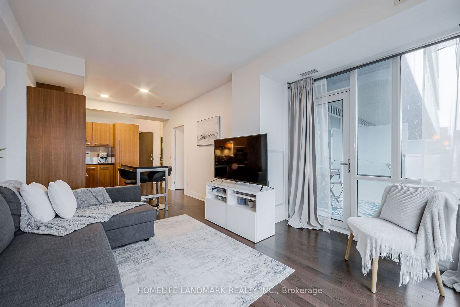 80 John St, unit 3007 for rent