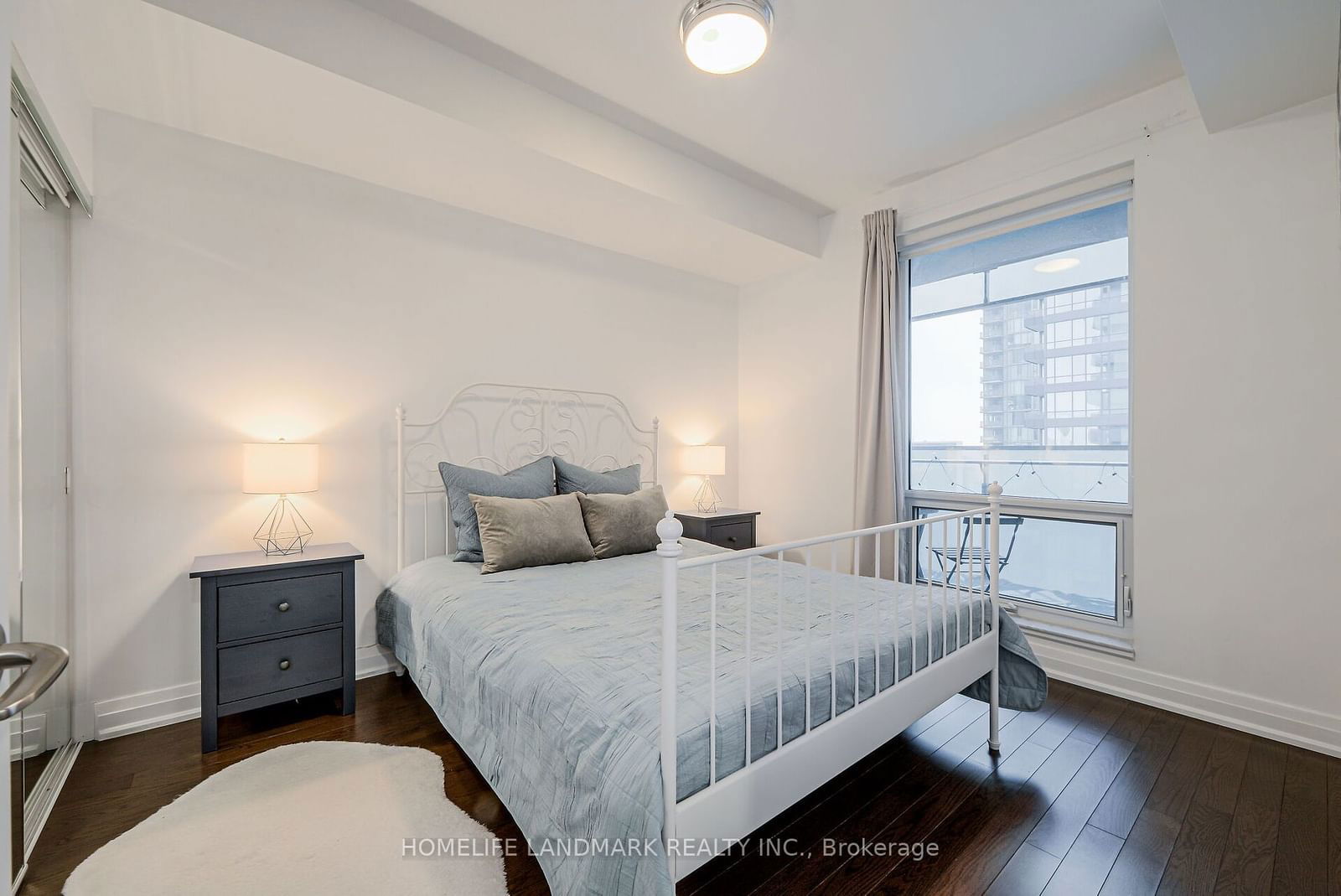 80 John St, unit 3007 for rent