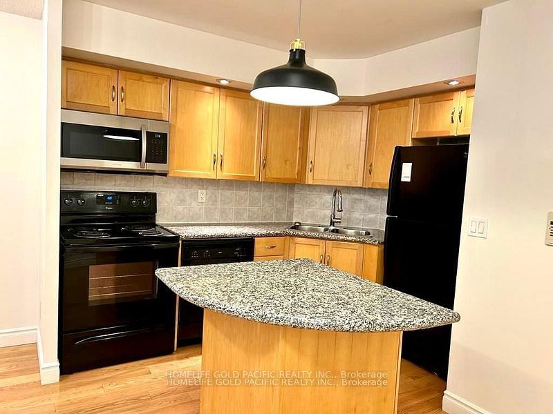 250 Wellington St W, unit 1442 for rent