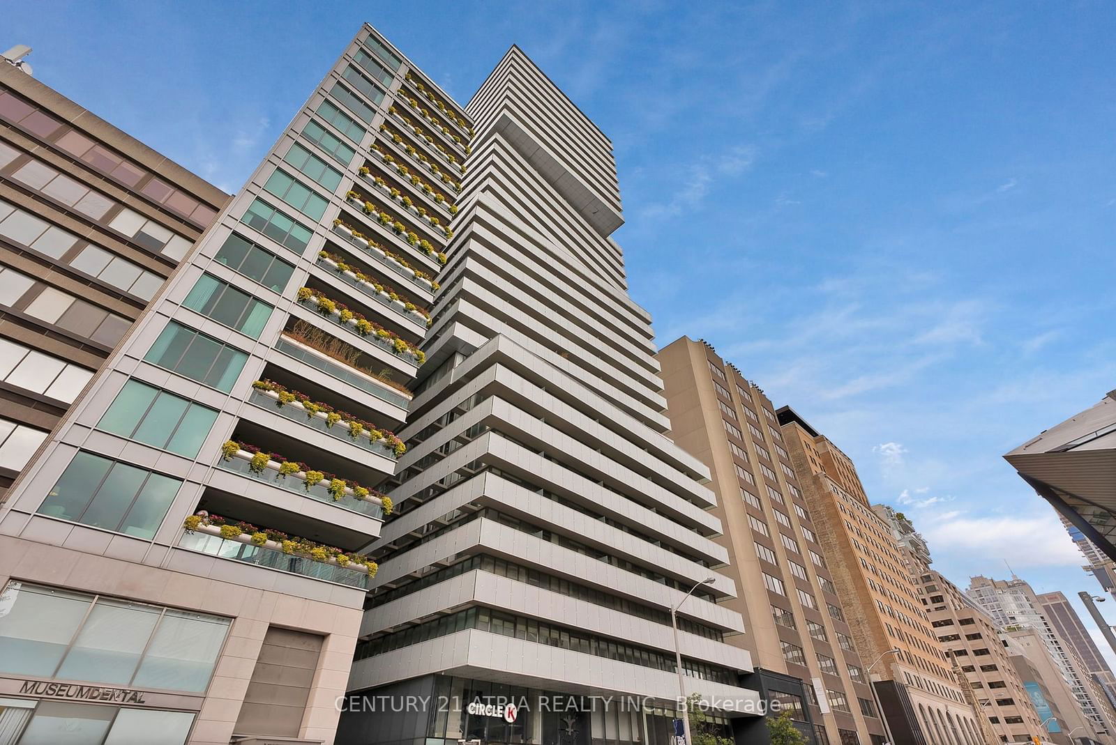 200 Bloor St W, unit 3002 for rent