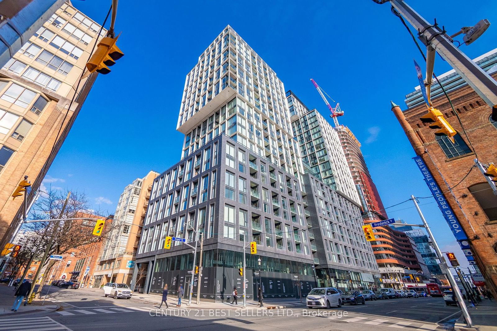 158 Front St E, unit 619 for sale