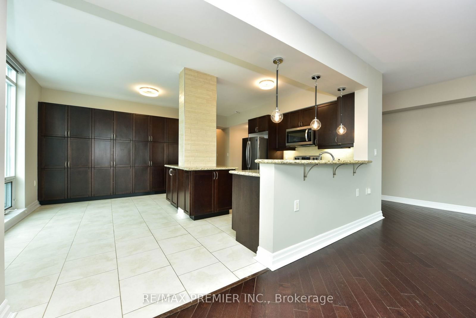 3840 Bathurst St, unit 803 for rent