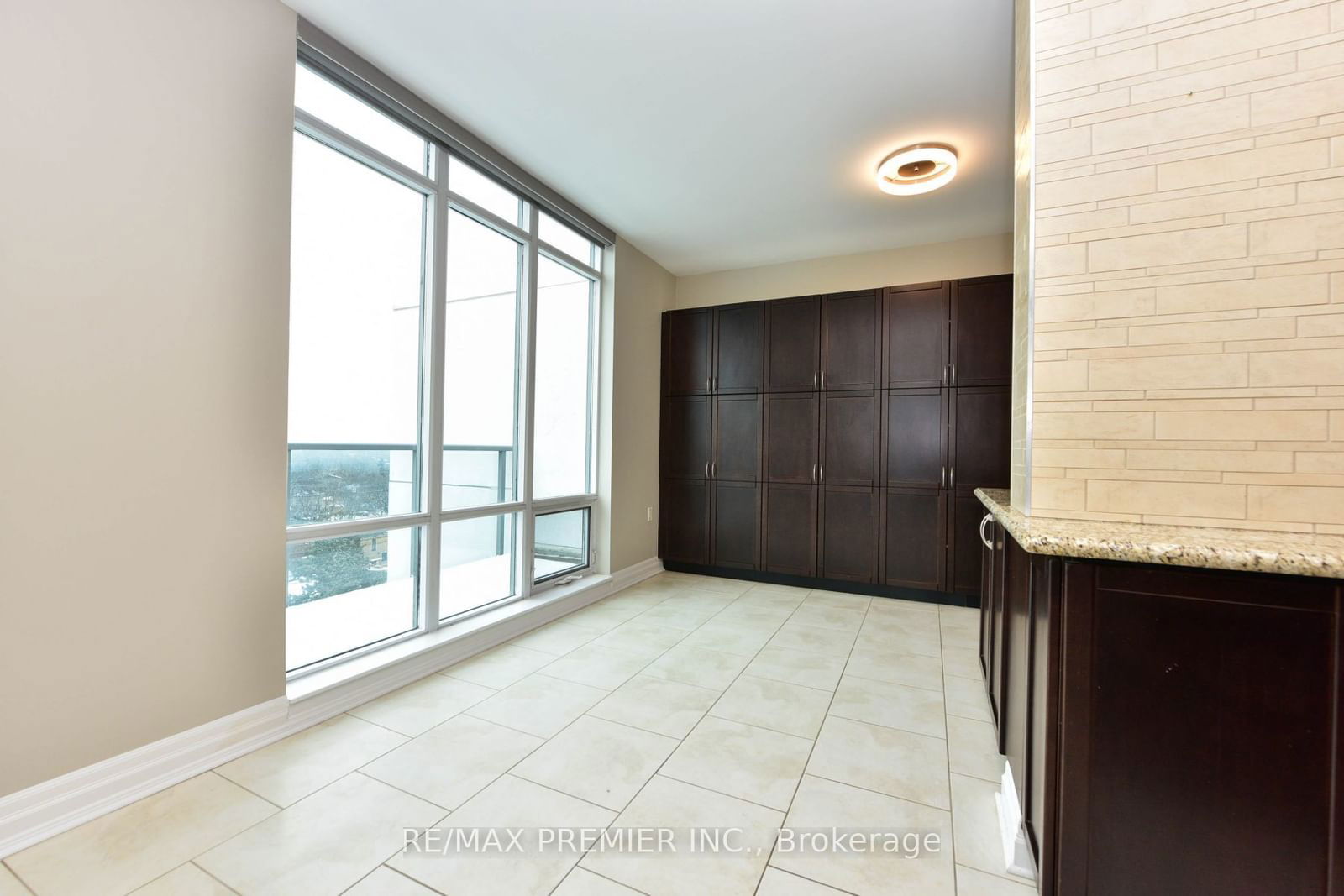 3840 Bathurst St, unit 803 for rent