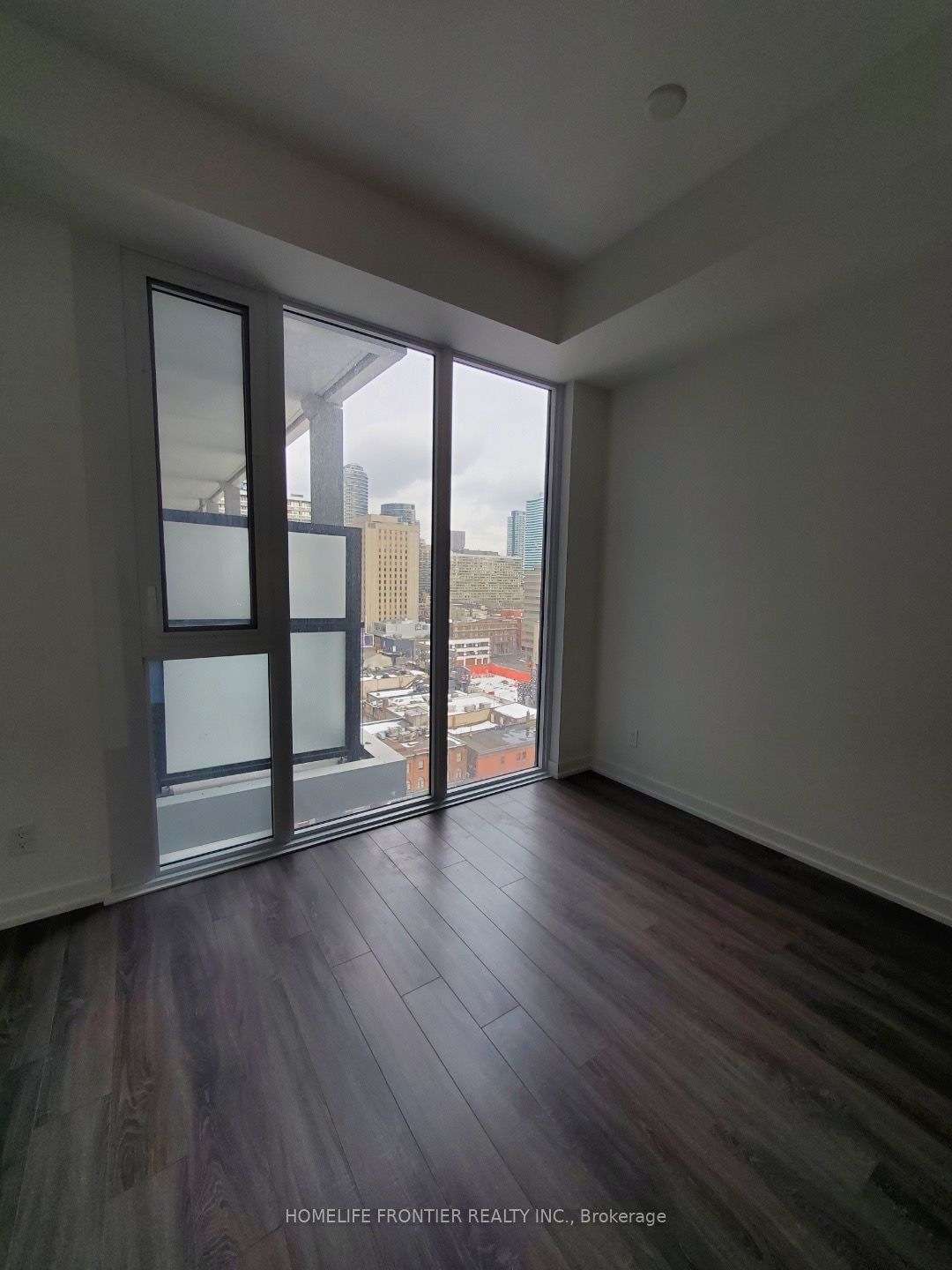 20 Edward St, unit 1220 for rent