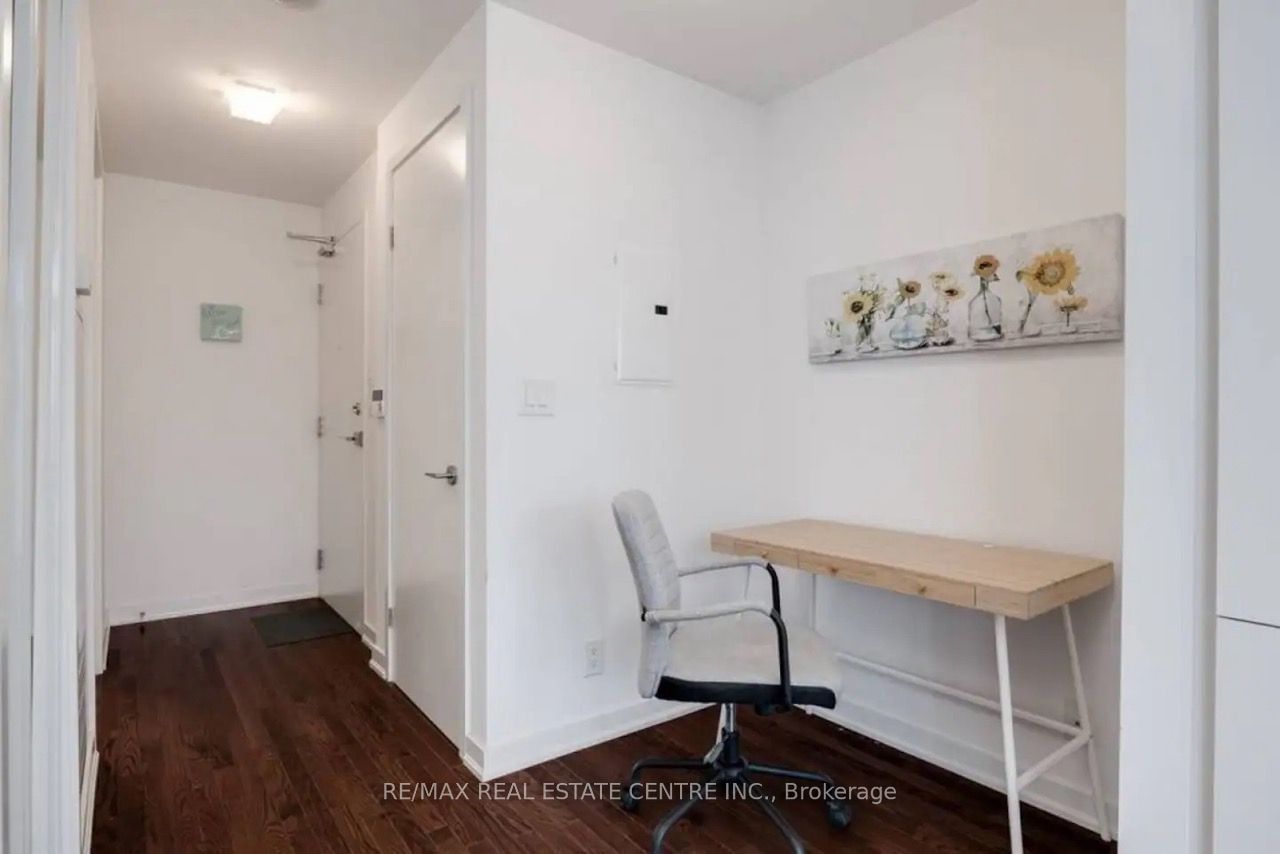 12 York St, unit 3711 for rent