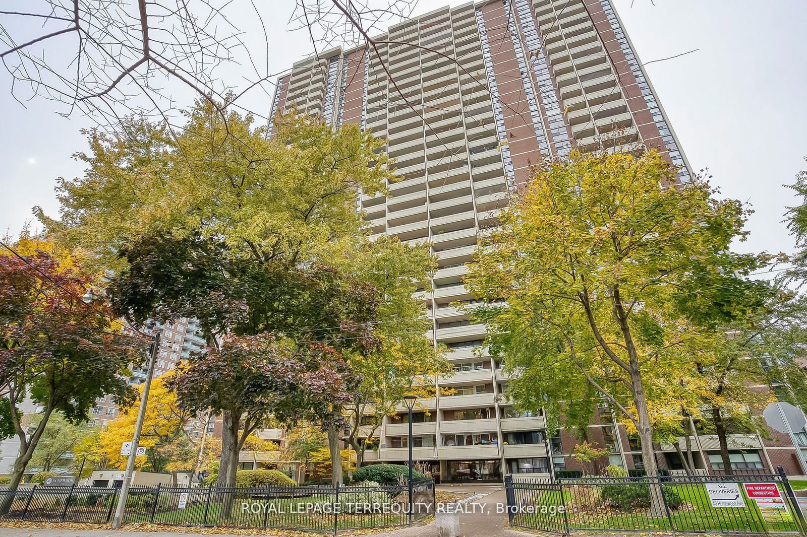 40 Homewood Ave, unit 2803 for sale