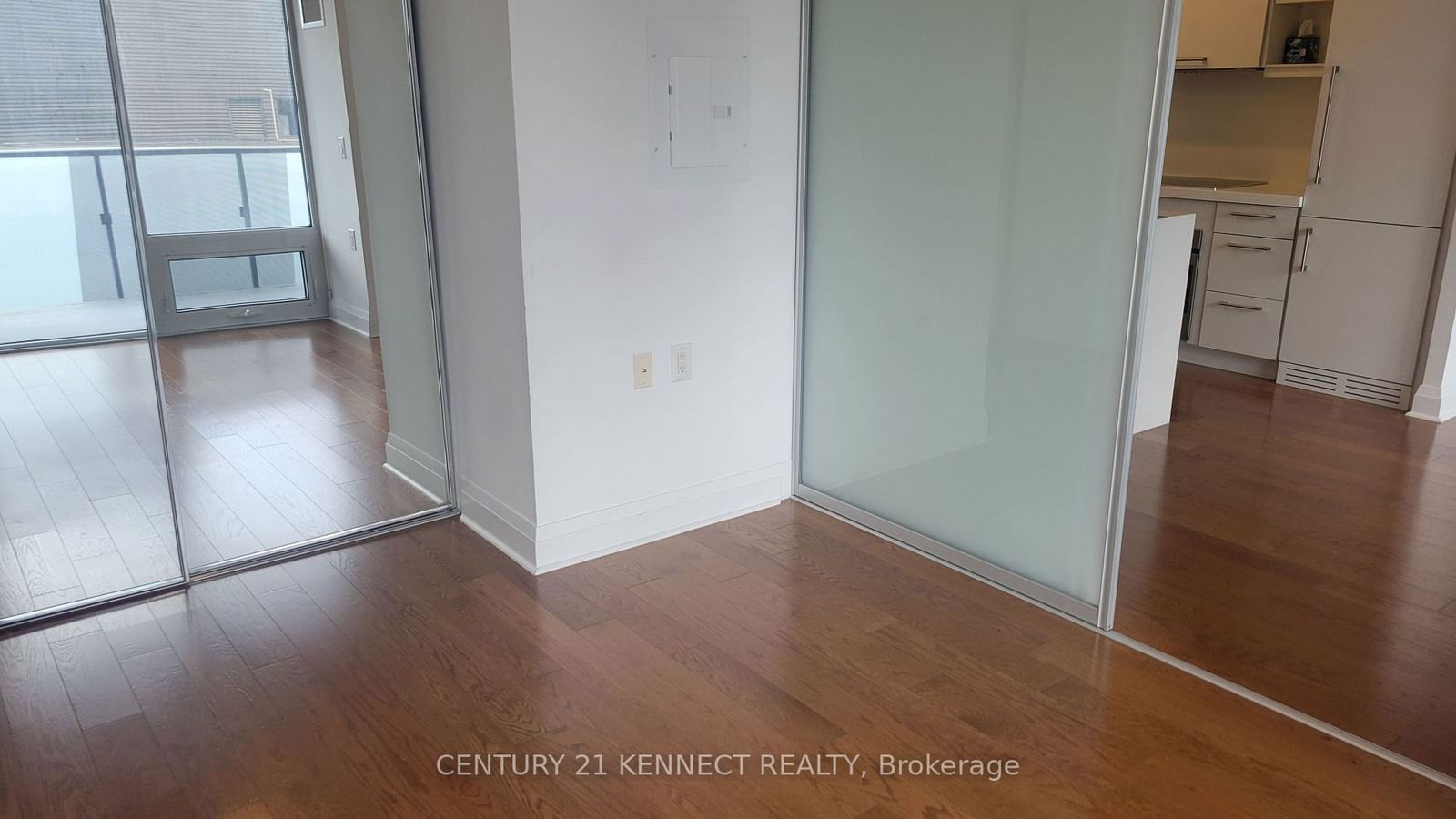 1080 Bay St, unit 1711 for rent