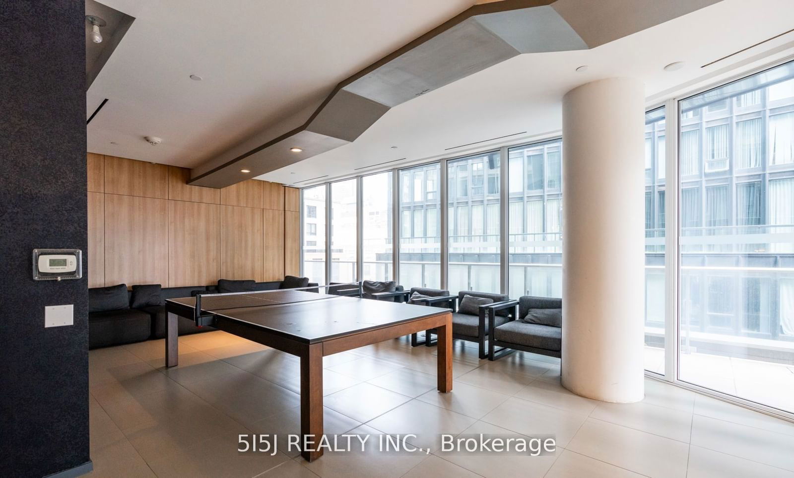 68 Shuter St, unit 2803 for sale