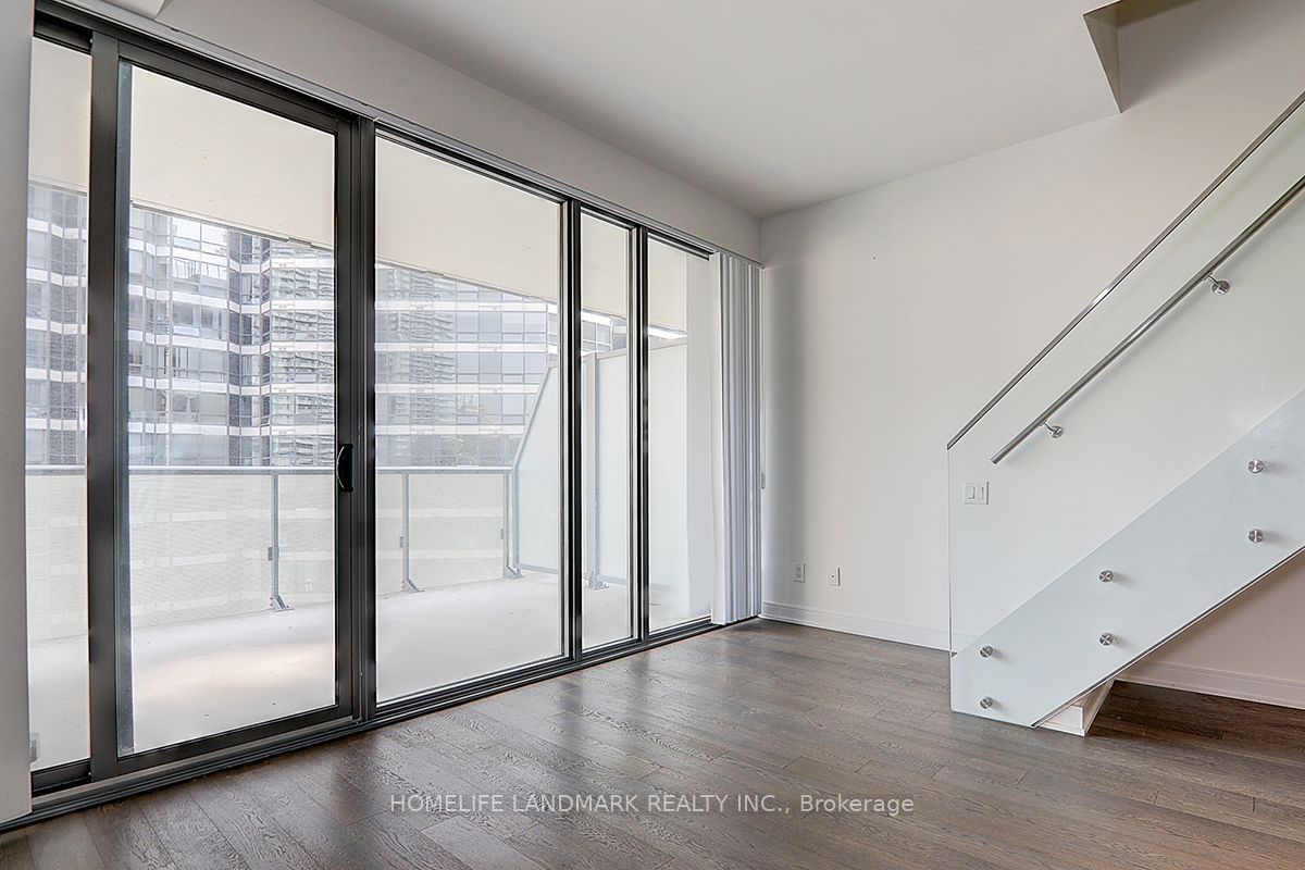 57 St Joseph St, unit 723 for rent