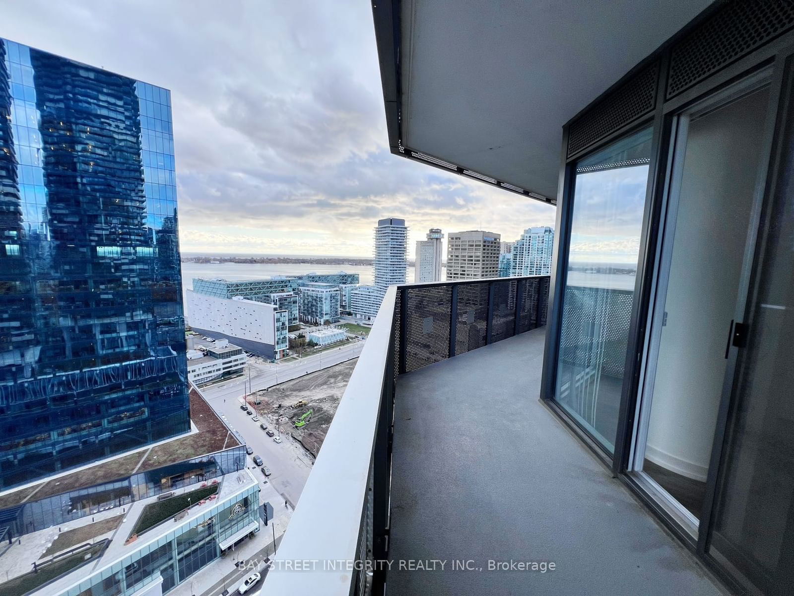 55 Cooper St, unit 2709 for rent