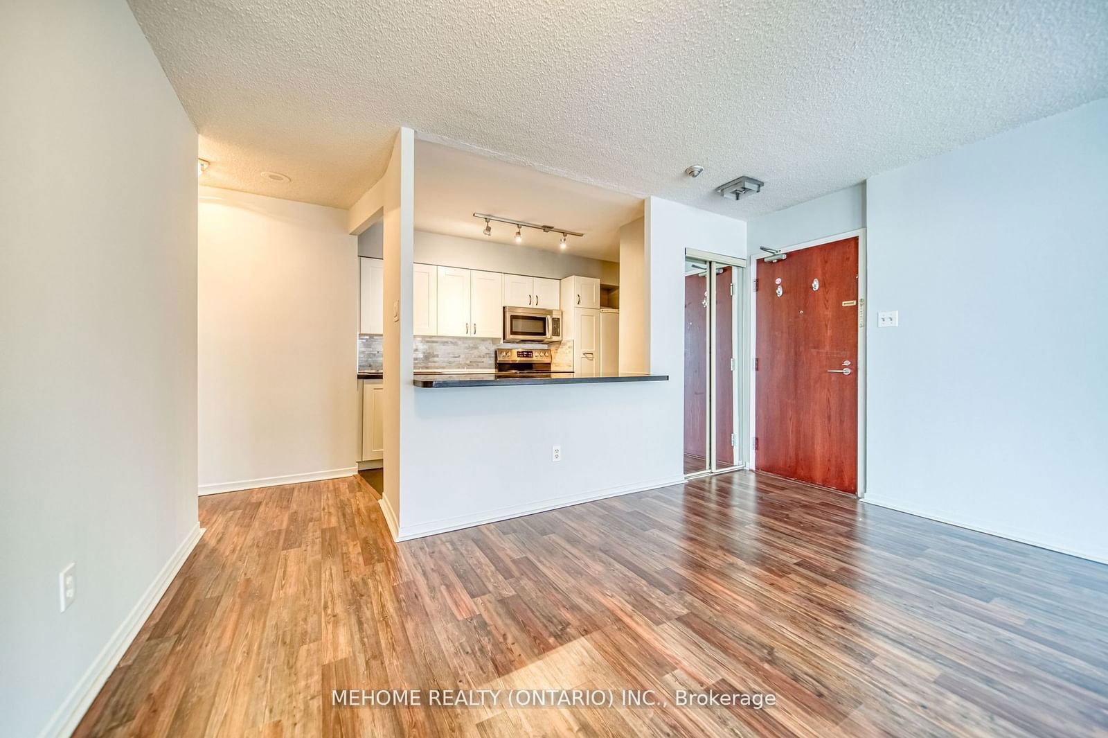 1055 Bay St, unit 2106 for rent