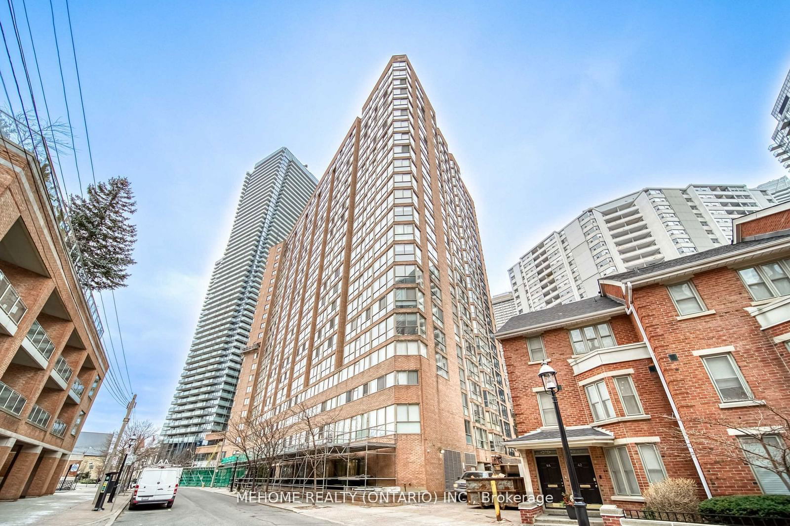 1055 Bay St, unit 2106 for rent