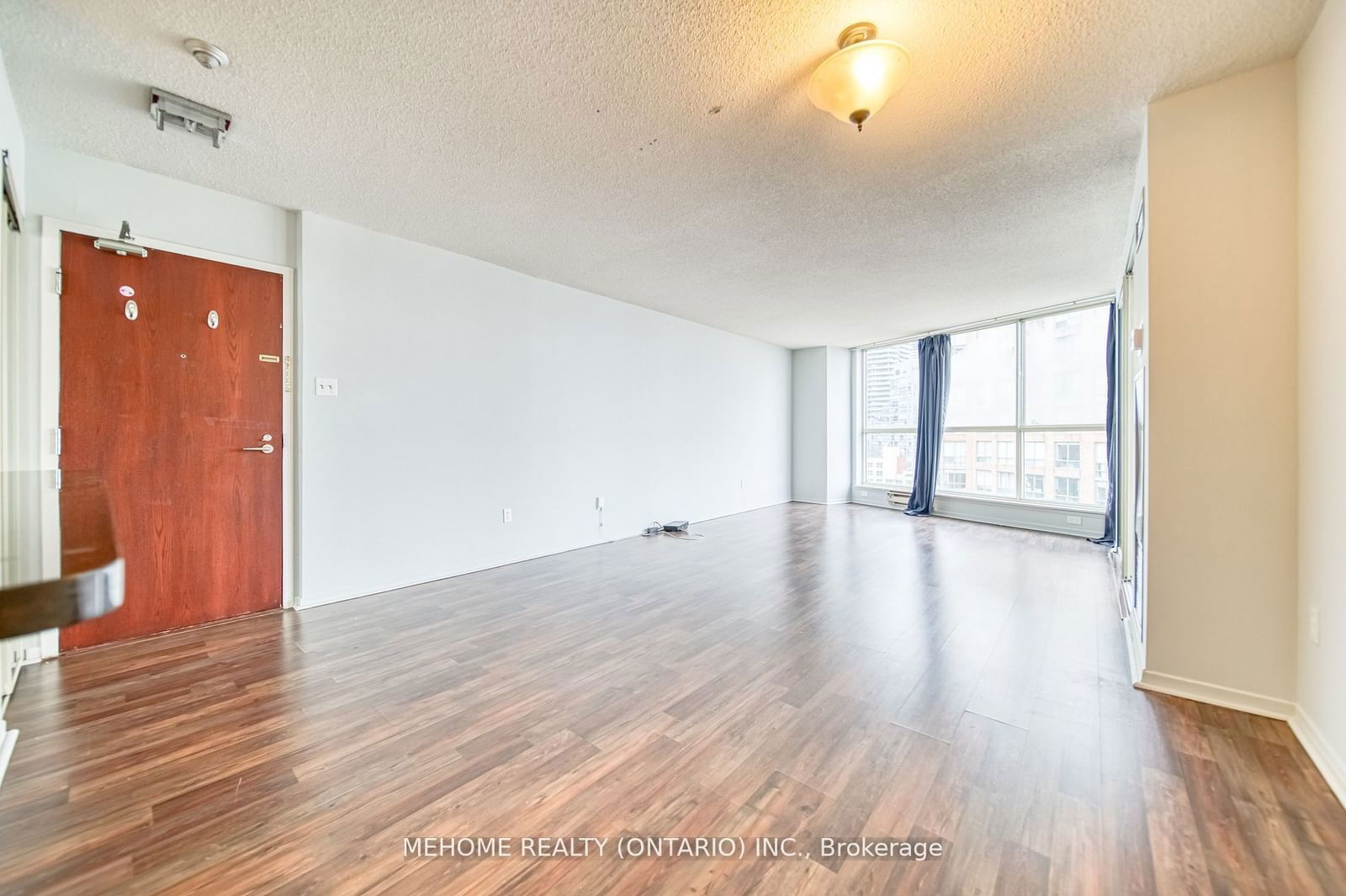 1055 Bay St, unit 2106 for rent