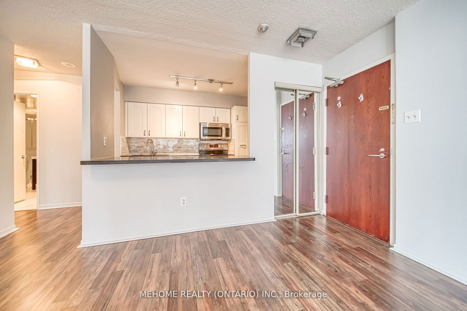 1055 Bay St, unit 2106 for rent