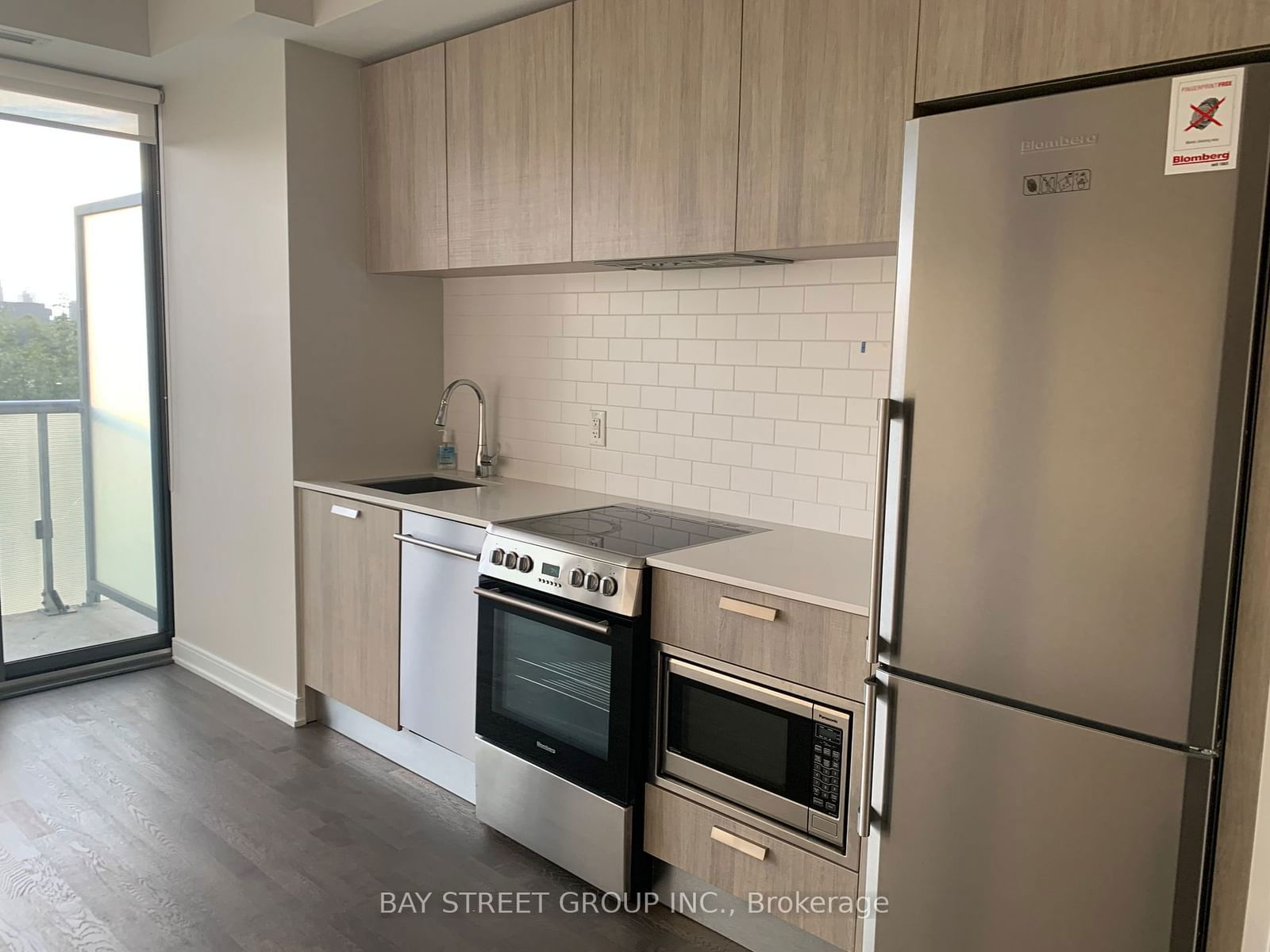 57 St Joseph St, unit 614 for rent