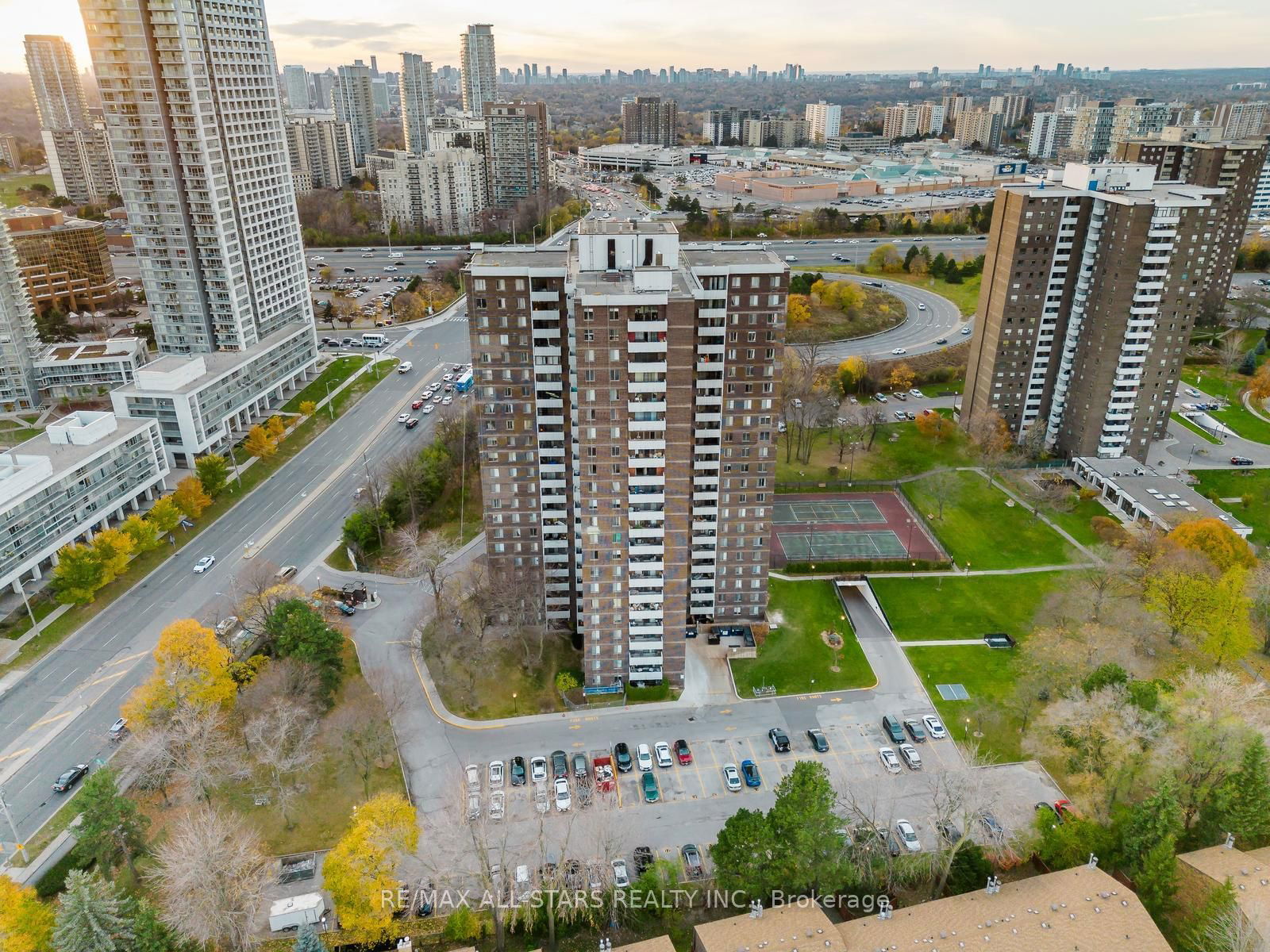 The Crossroads, North York, Toronto