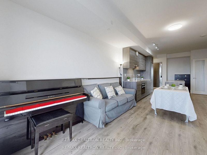 200 Bloor St W, unit 2007 for rent