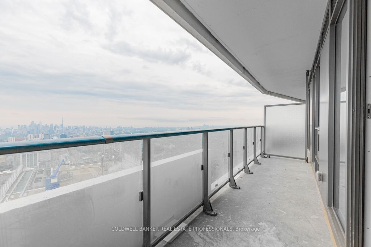 2221 Yonge St, unit 5304 for rent